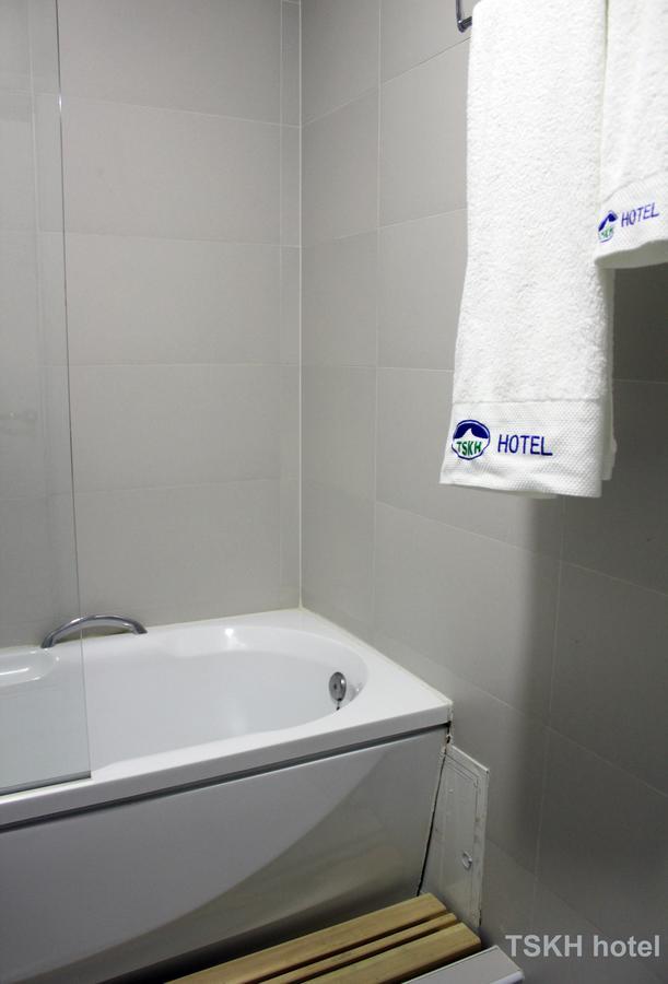 Tsetsen Khangai Hotel Oelan-bator Buitenkant foto