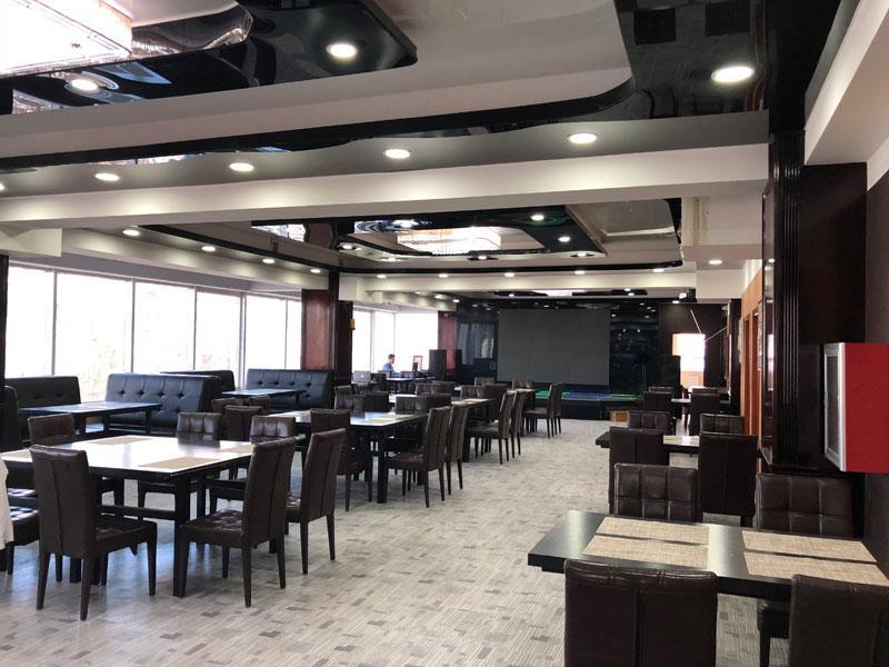 Tsetsen Khangai Hotel Oelan-bator Buitenkant foto