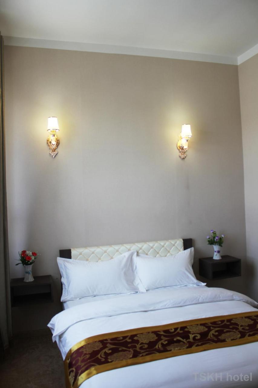 Tsetsen Khangai Hotel Oelan-bator Buitenkant foto